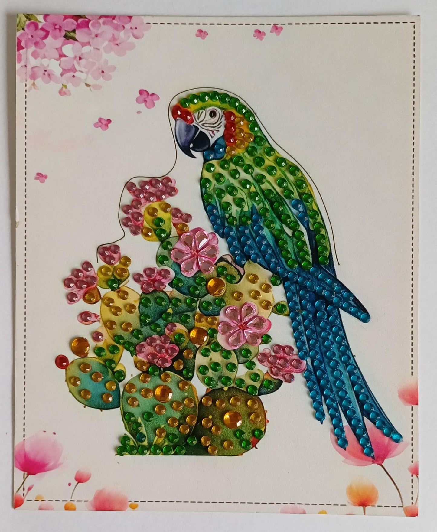 Ara tussen cactussen kaart, diamond painting voltooid, 11,5 x 14 cm