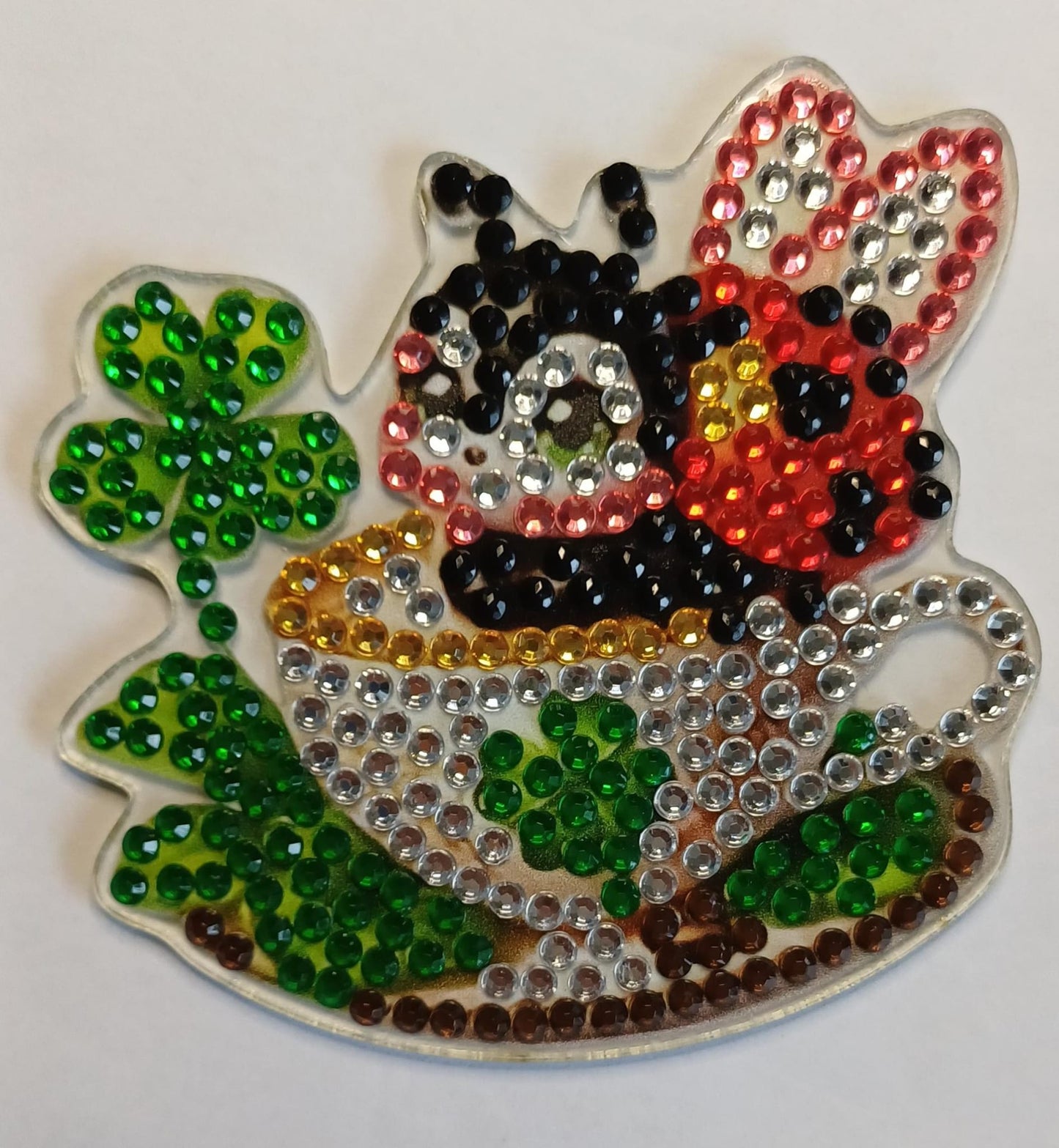 Lieveheersbeestje koelkastmagneet met strass steentjes en klavertje, 7,5 × 7,5 cm