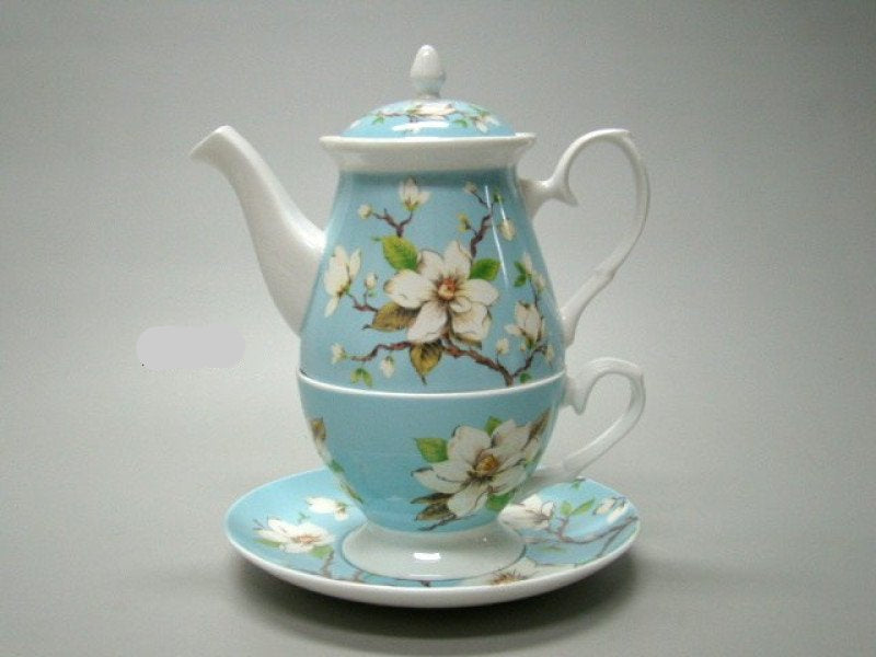 Magnolia, tea for one
