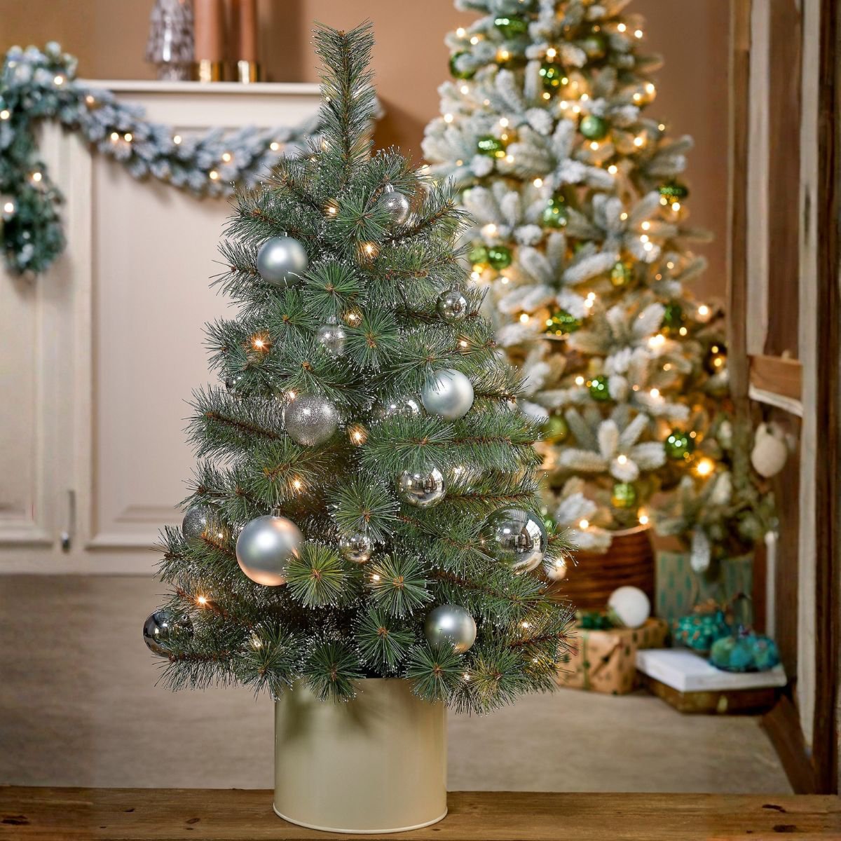 Glendon kunstkerstboom met rijp-effect en LED, 90 cm, Ø 51 cm