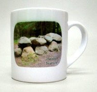 Drenthe mok met hunebed, 300 ml, wit keramiek