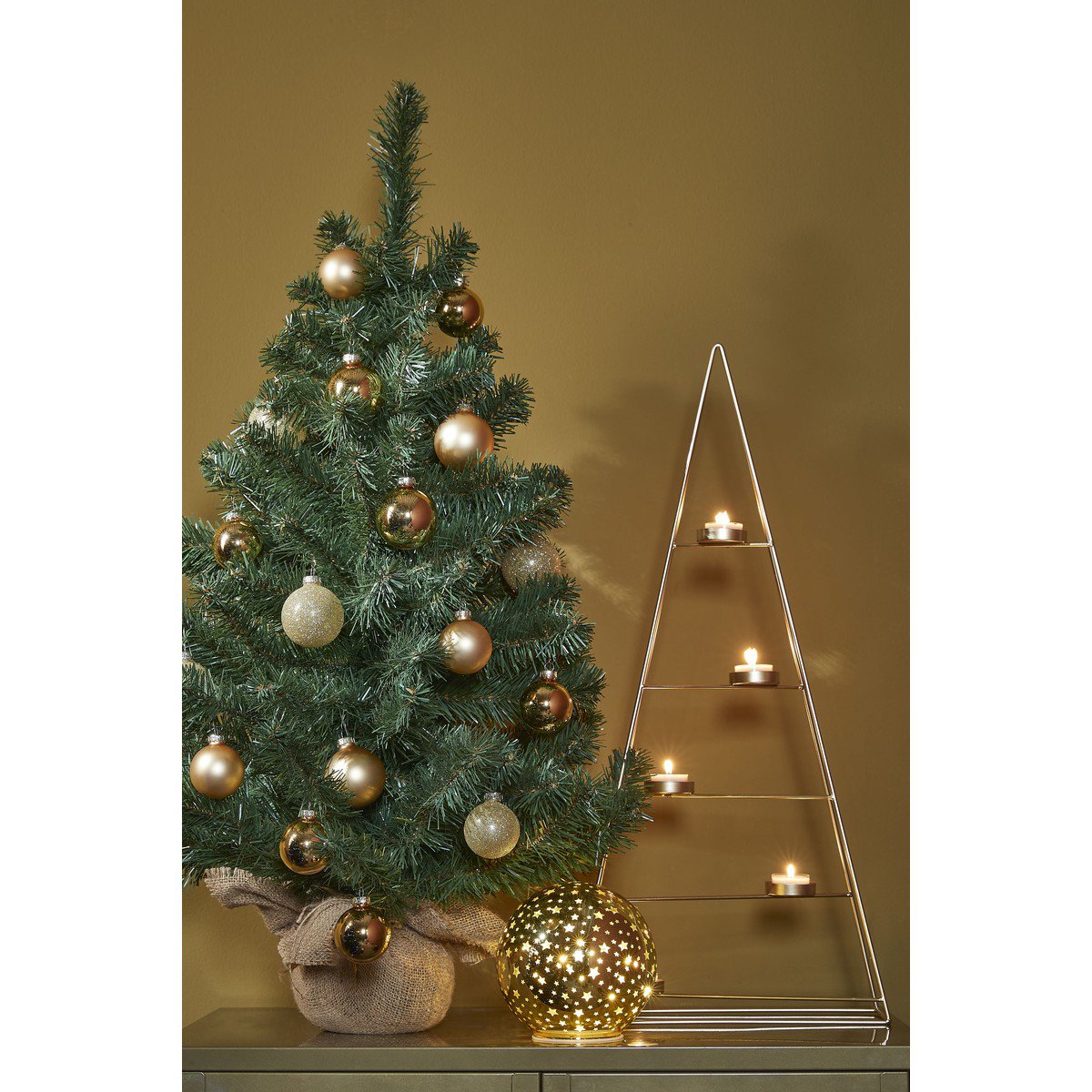 Alpine kunstkerstboom met jute voet, 60 cm