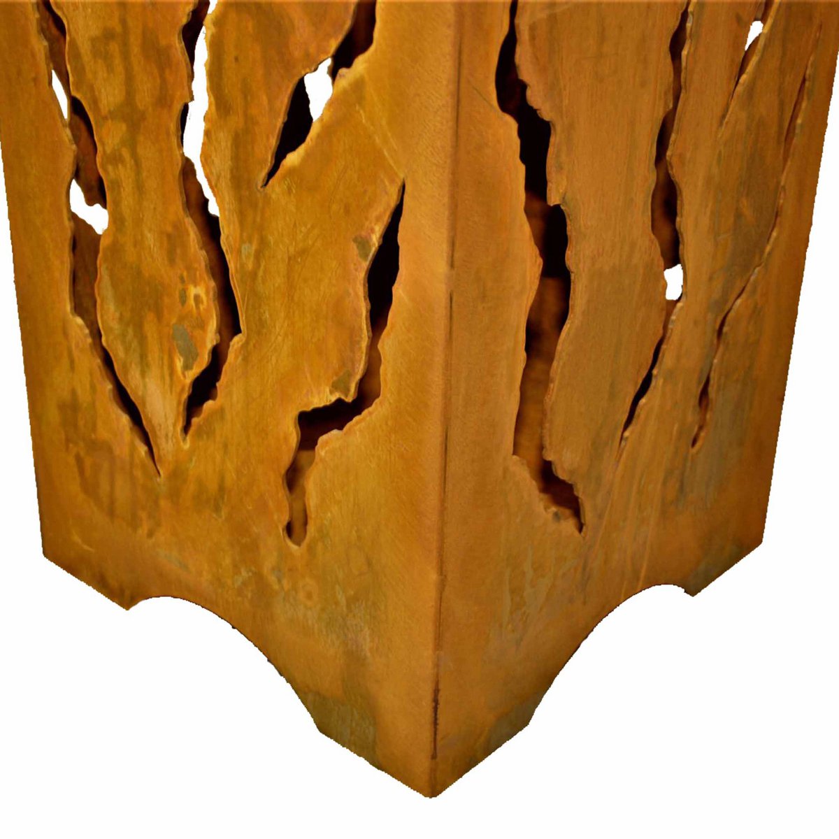 Vuurton met vlammen van metaal, 28 × 28 × 57 cm