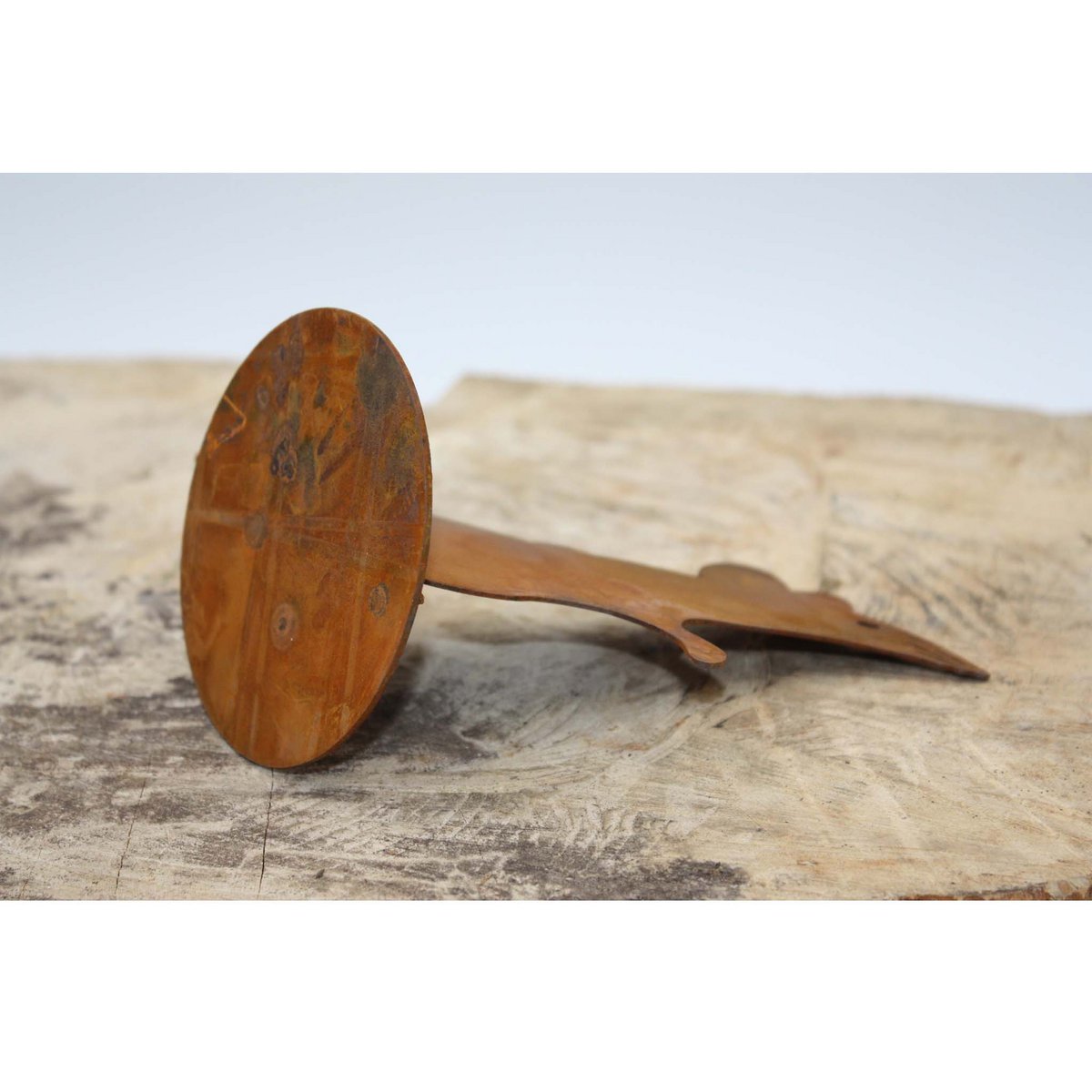 Roestmetalen muis op bodemplaat, 13,5 cm