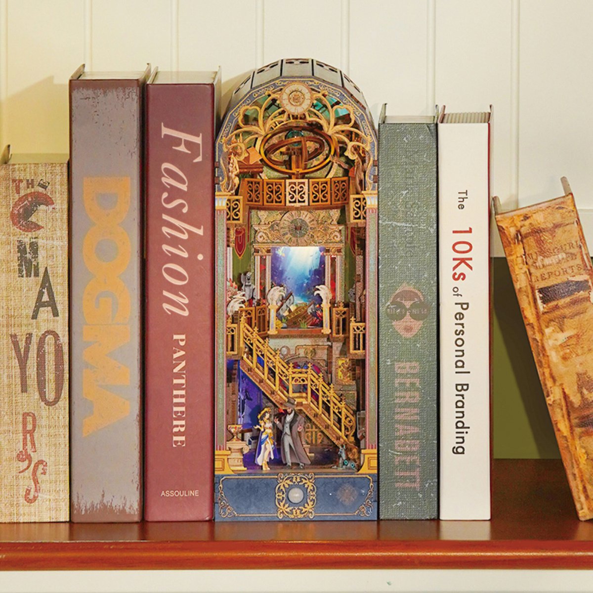 DIY book nook spacetime museum bookend, 27 cm