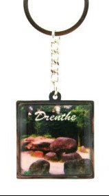 Hunebed sleutelhanger, 4 x 4 cm, metaal met beschermlaag