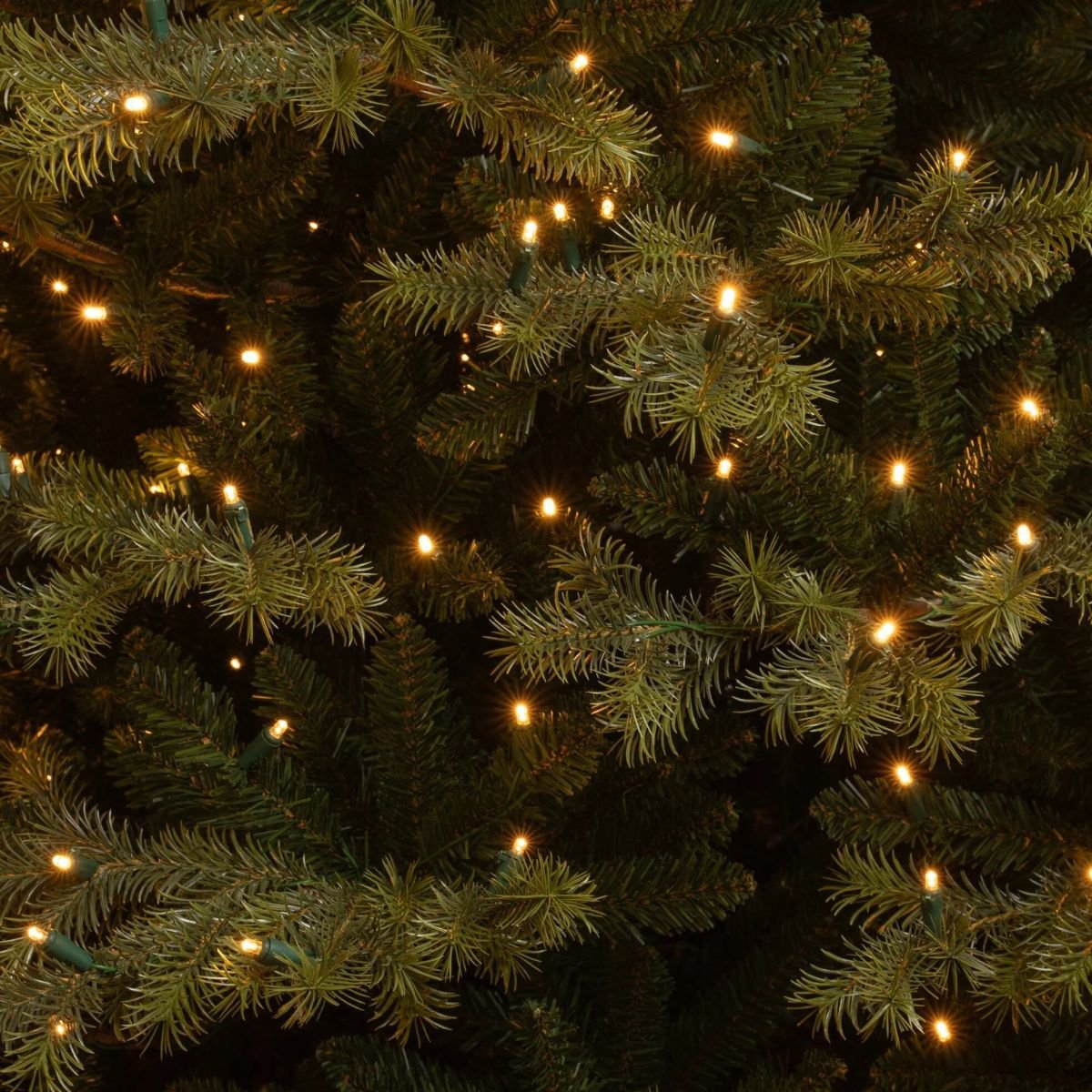 Clive kunstkerstboom met LED, 185 cm, Ø 130 cm