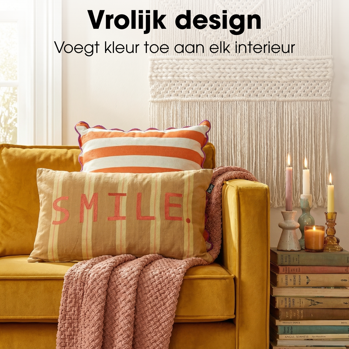 Sierkussen met tekst smile, 55 x 35 cm