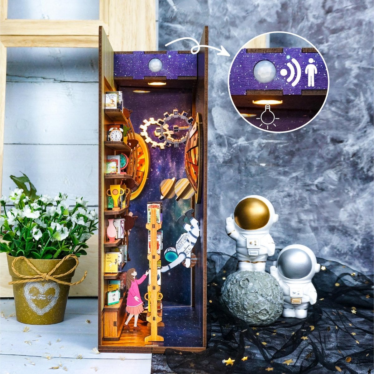 DIY book nook interstellar bookend, 24,5 cm