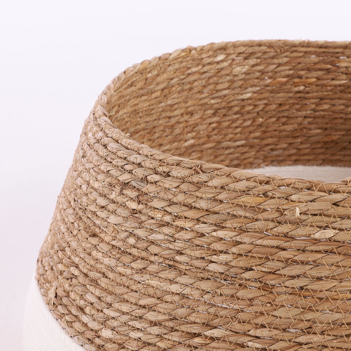 Kerstboomrok zeegras met gebroken wit, Ø 58 × 26 cm
