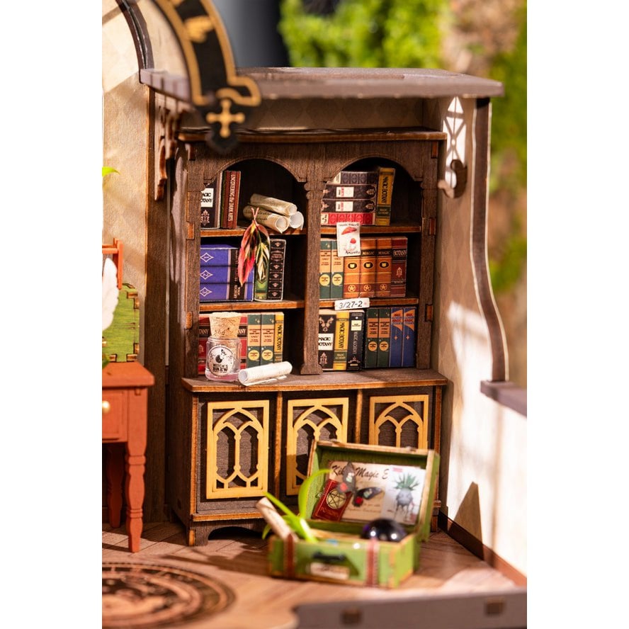 DIY huisje The Magic Study met LED verlichting, 21 cm