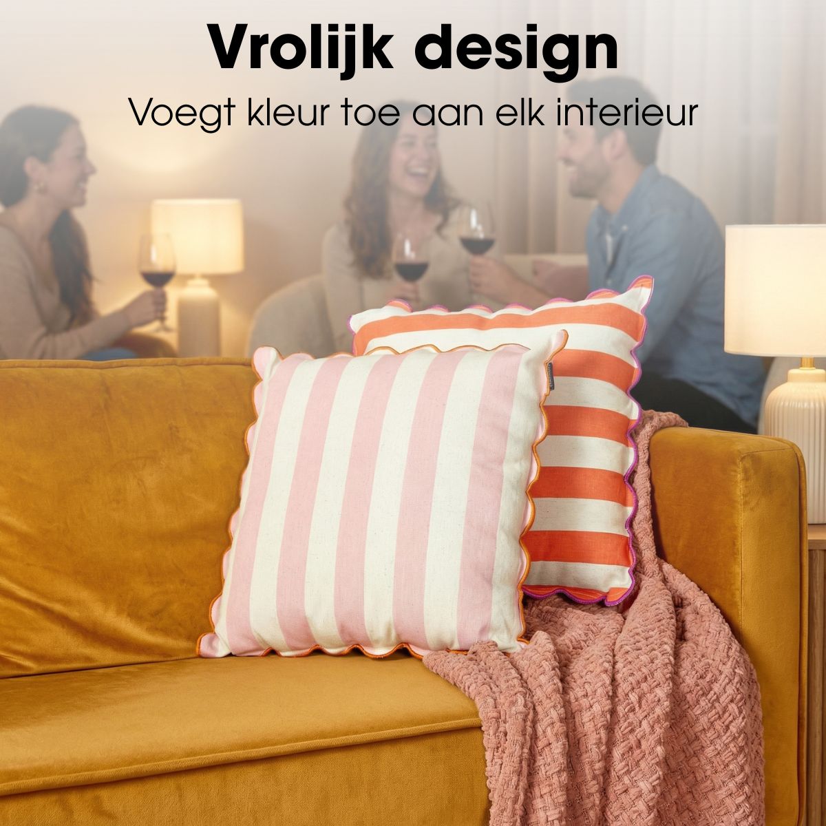 Sierkussen gestreept roze off white, 45 x 45 cm