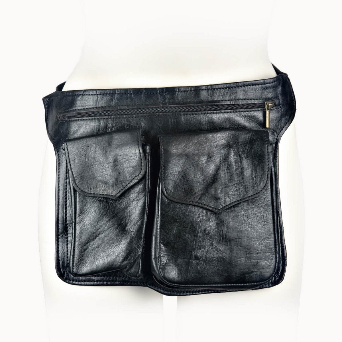 Bari Max heuptas van leer, 30 × 25 cm