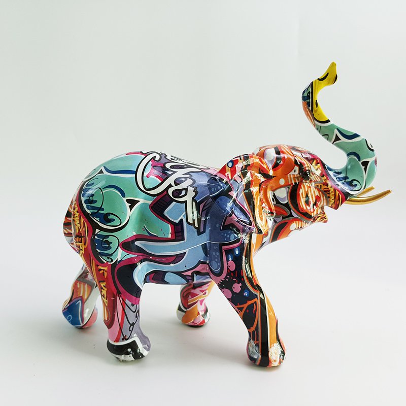 Olifant, graffiti, 24 × 8,5 × 20 cm