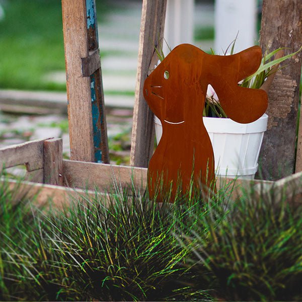 Roestmetalen paashaas Felix, 16 x 36 cm