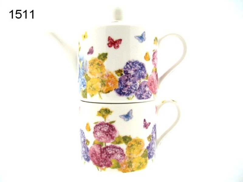 Butterfly blossom, tea for one