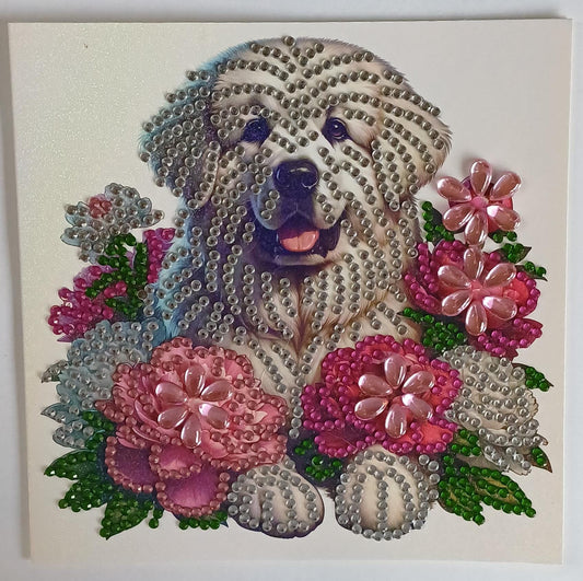 Golden Retriever tussen bloemen kaart, diamond painting voltooid, 15 x 15 cm