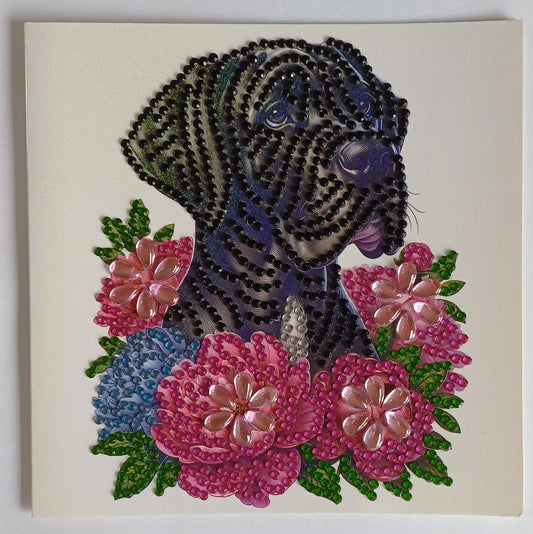 Deense Dog tussen bloemen kaart, diamond painting voltooid, 15 x 15 cm