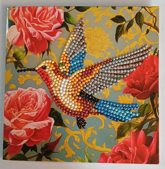 Kolibrie tussen rozen wenskaart, diamond painting voltooid, 15 x 15 cm