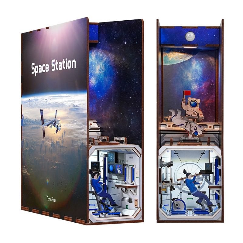 DIY book nook space station bookend, 24,5 cm
