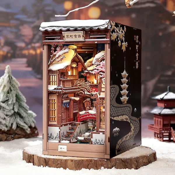 La Neige à Kyoto book nook, 19,5 × 12 × 22 cm