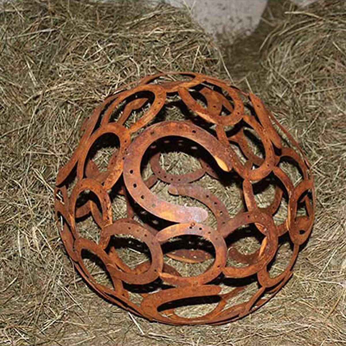 Hoefijzerbal van roestpatina, Ø 40 cm