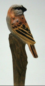 Mus houten balpen met gesneden vogel, decoratief design