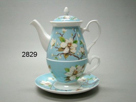 Magnolia, tea for one