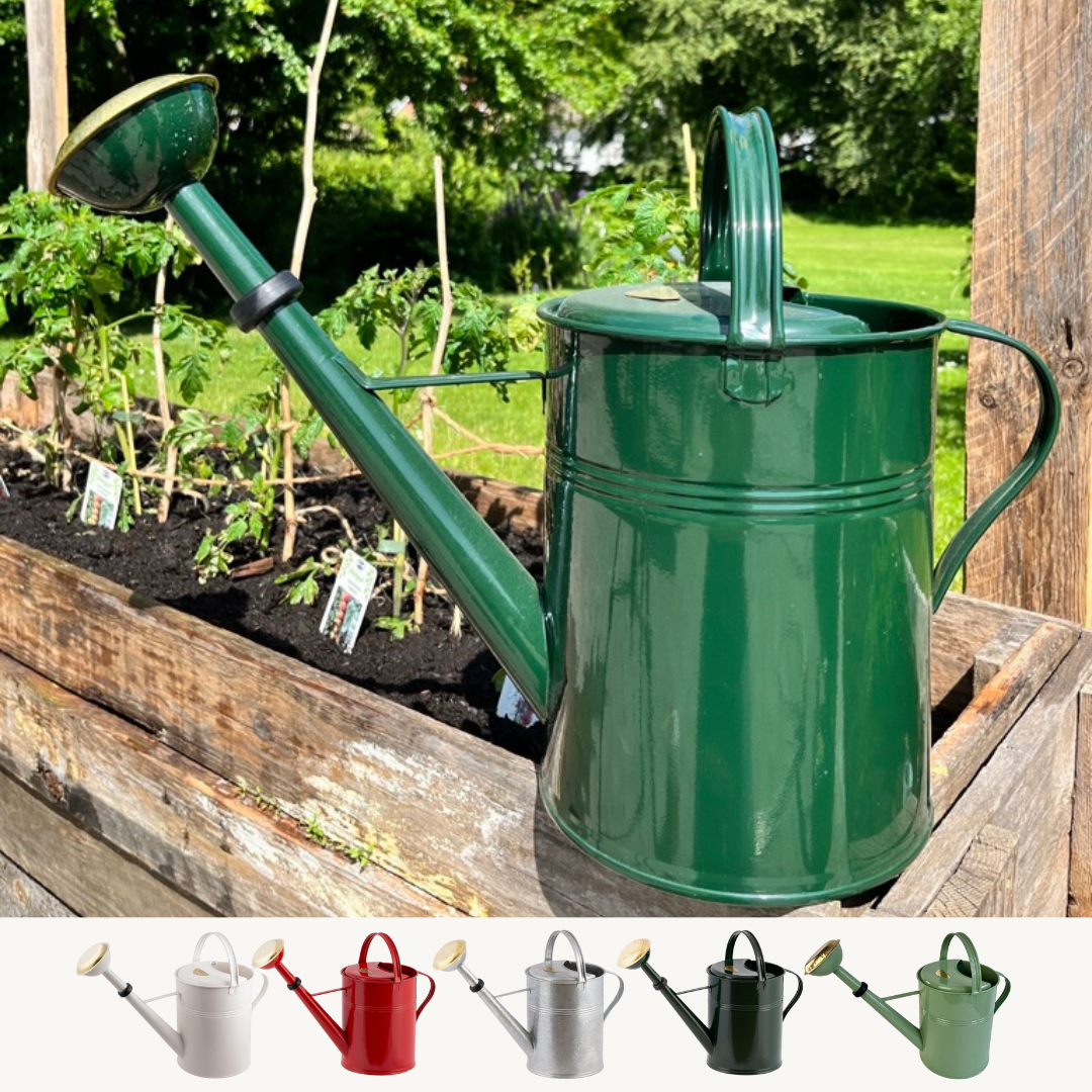 Grote metalen gieter, 9 liter, diverse kleuren