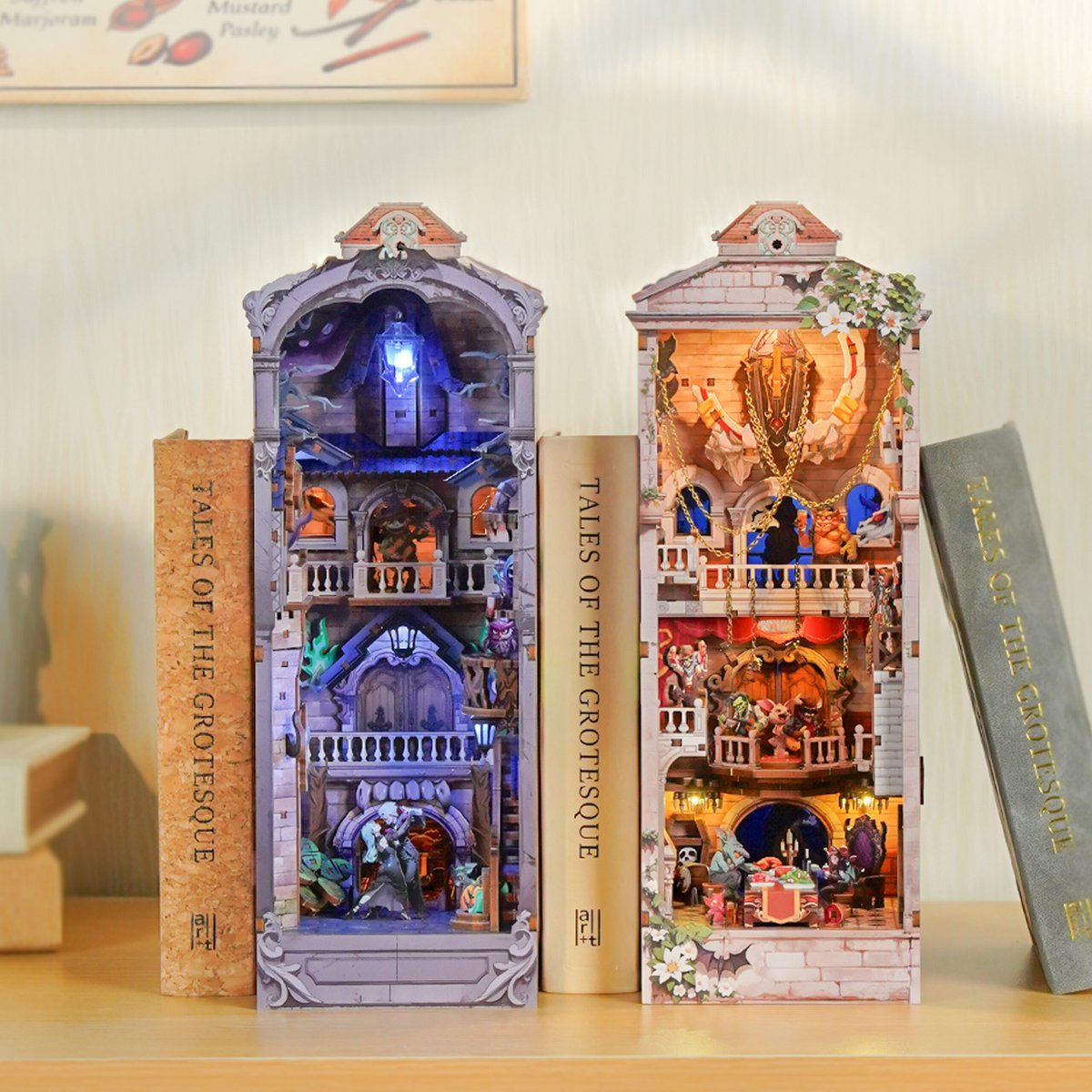 Monster Carnival book nook, 10,7 × 18,2 × 28,3 cm
