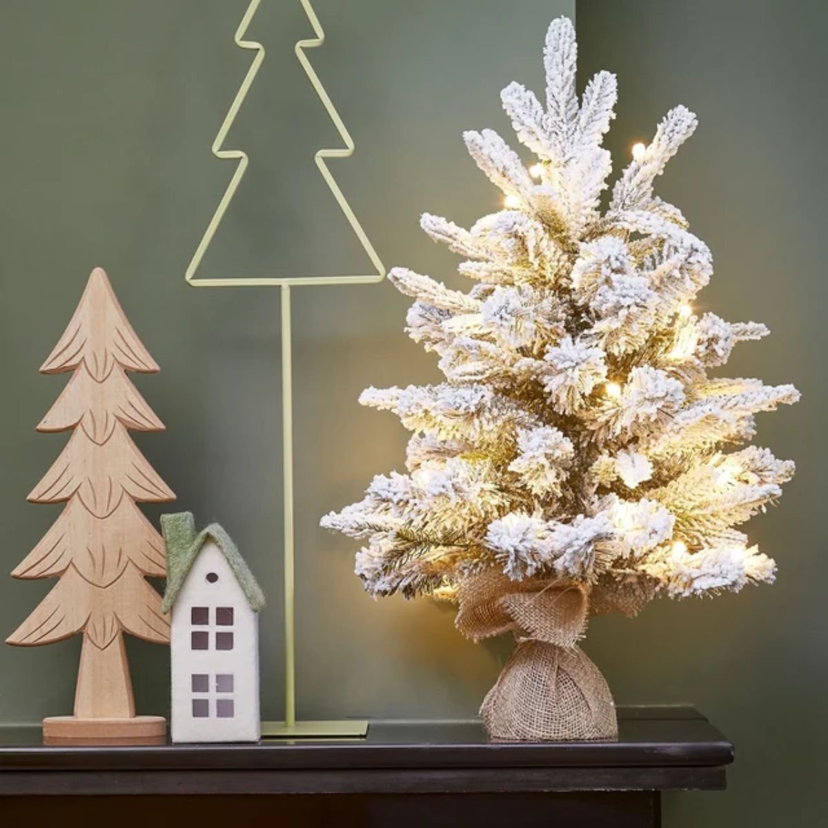 Grimshaw besneeuwde kunstkerstboom met LED, 60 cm, Ø 45 cm