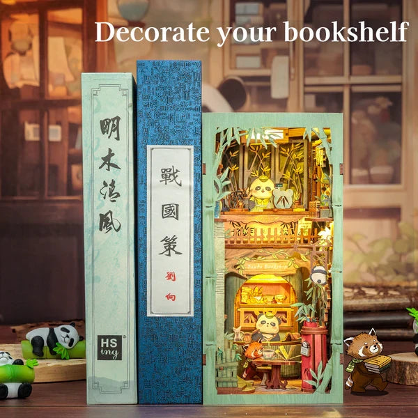 DIY book nook Panda Bookshop, 23 cm