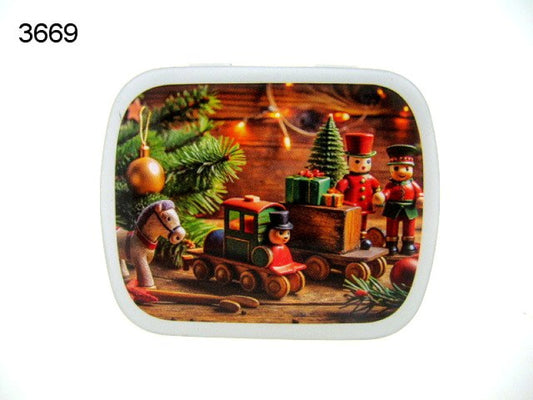 Houten speelgoed, blikje met pepermunt