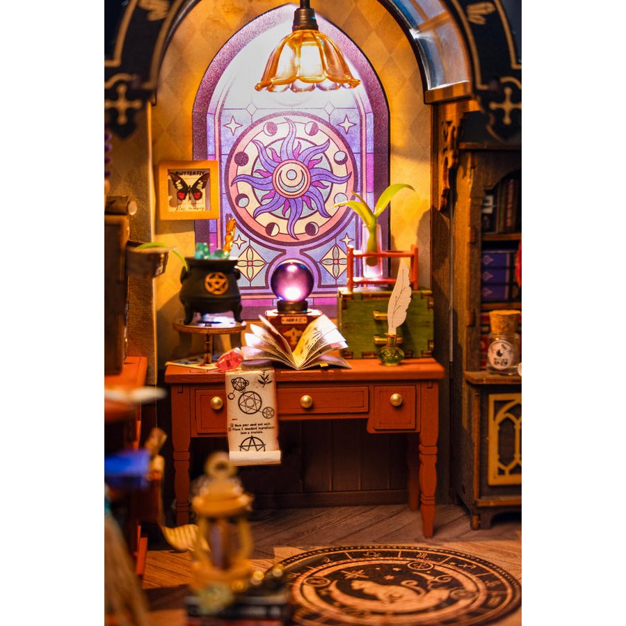 DIY huisje The Magic Study met LED verlichting, 21 cm