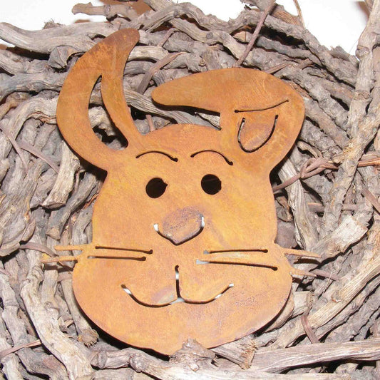 Roestmetalen paashaas, ca 15 x 11 cm