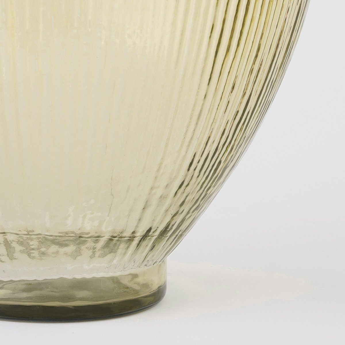 Mica Decorations Firenza Flesvaas – Gerecycled Glas Lichtbruin (H59 x Ø29 cm)