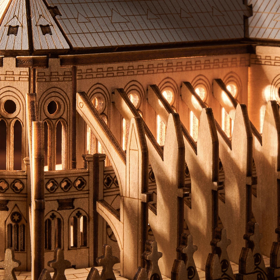 DIY 3D houten model van de Notre-Dame kathedraal – bouwpakket 26 cm