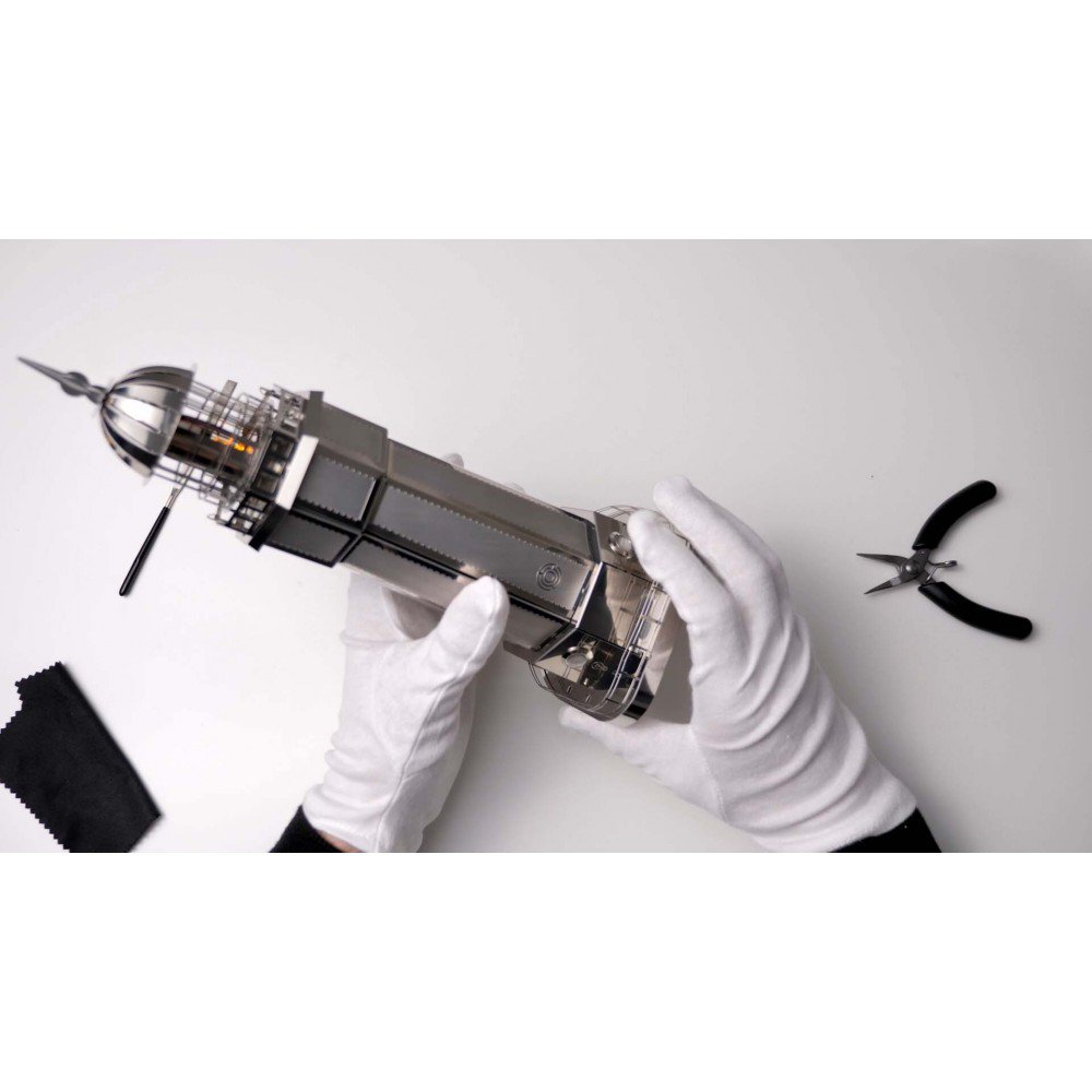 3D metalen bouwpakket Sailors Companion met LED verlichting 25 cm – 31 onderdelen