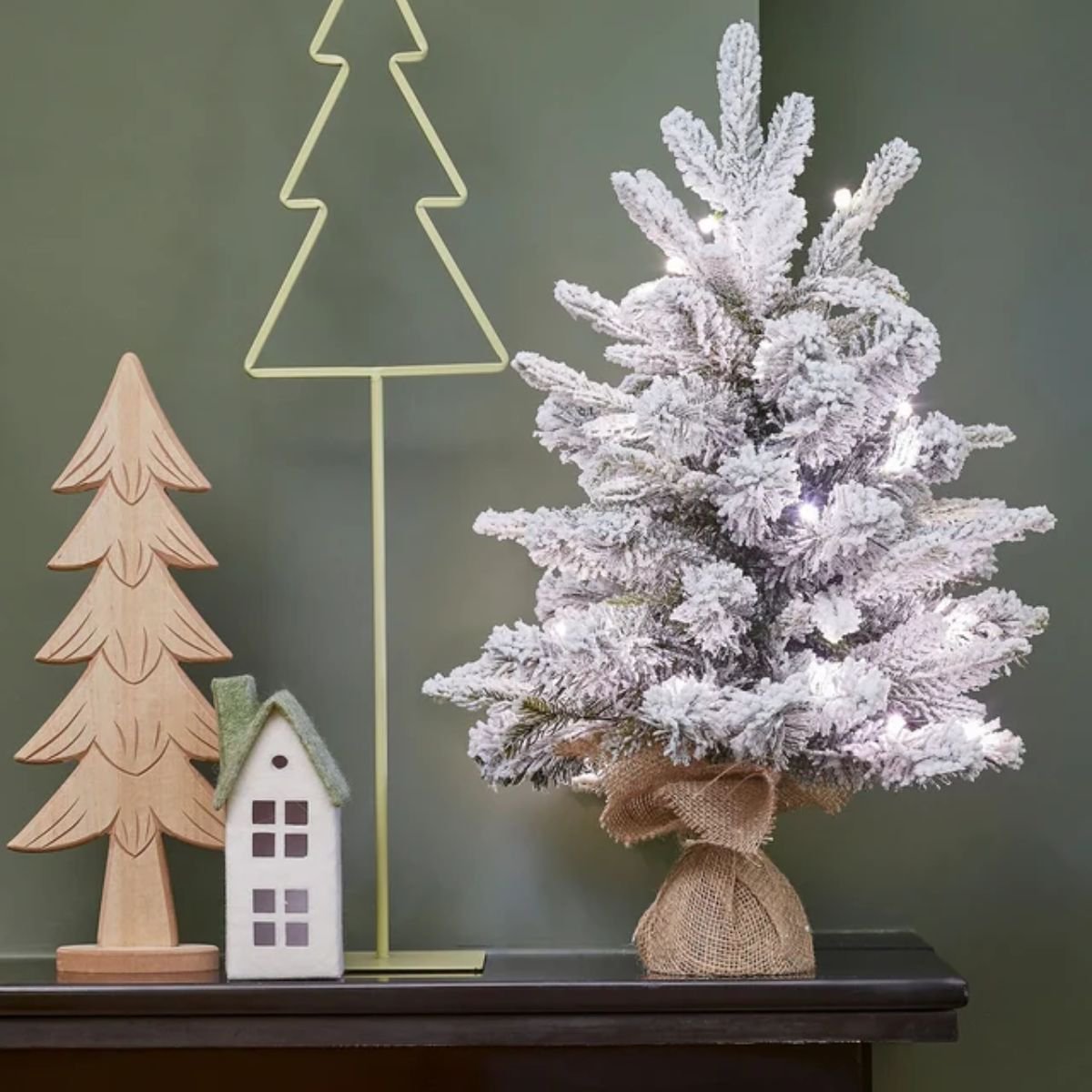 Grimshaw besneeuwde kunstkerstboom met LED, 60 cm, Ø 45 cm