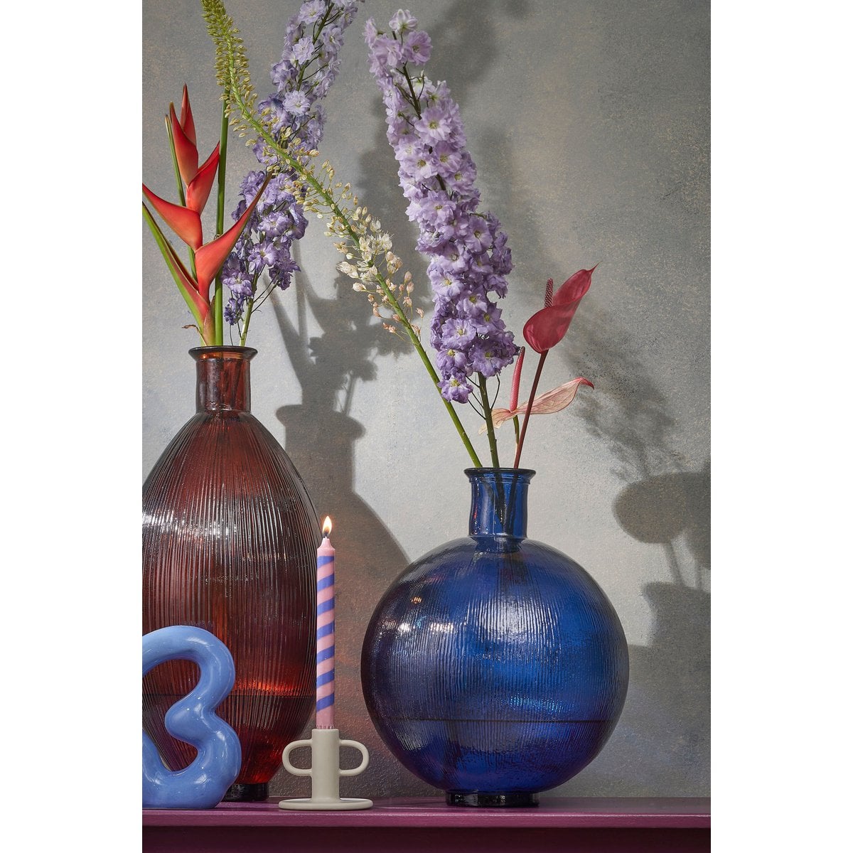 Mica Decorations Firenza Flesvaas – Glas Donkerblauw (H42 x Ø34 cm)