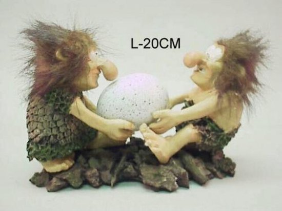 Holbewoners met ei, 20 x 13 cm