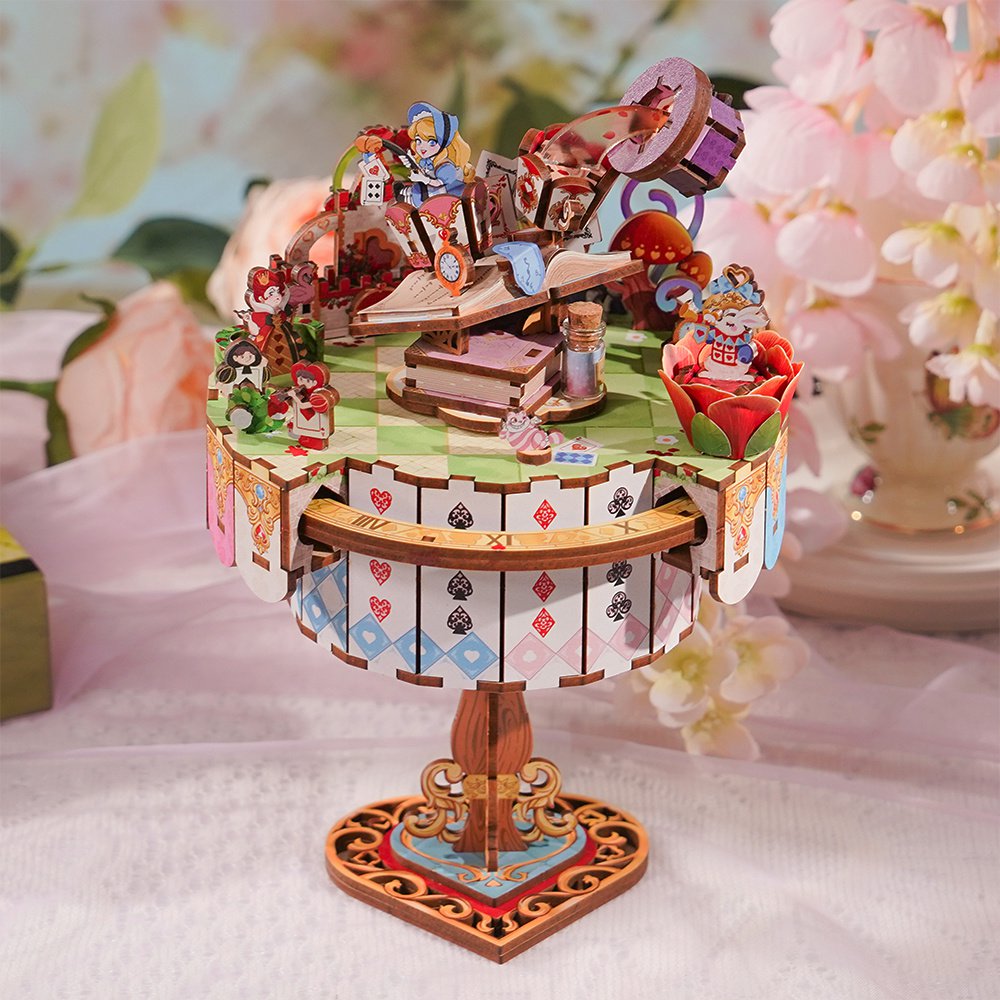 DIY 3D houten muziekdoos Alice's Tea Party, 13,7 x 13,2 x 20,9 cm