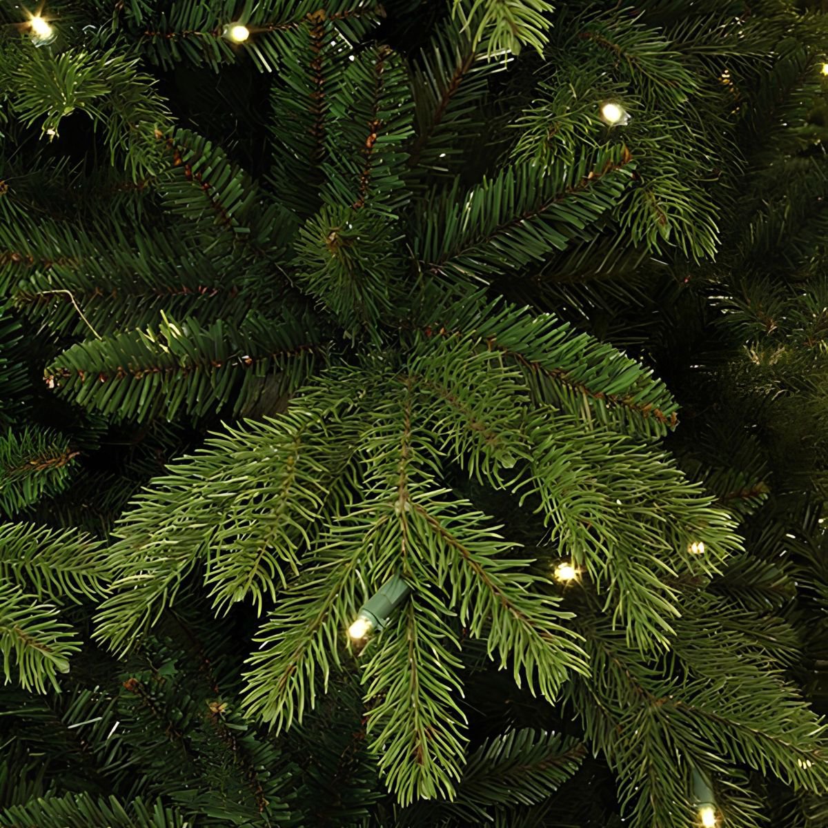 Brampton kunstkerstboom met verlichting, 215 cm, Ø 125 cm