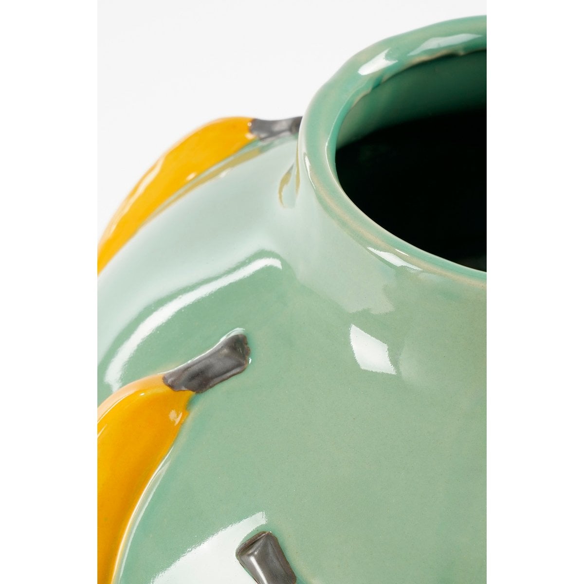 Mica Decorations Moza Vaas – Keramiek Groen met Bananenprint (H37,5 x Ø34 cm)