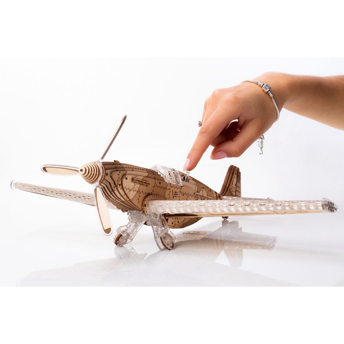 3D mechanisch modelbouw vliegtuig Speedfighter 35 × 13,5 × 30 cm – 562 stukjes