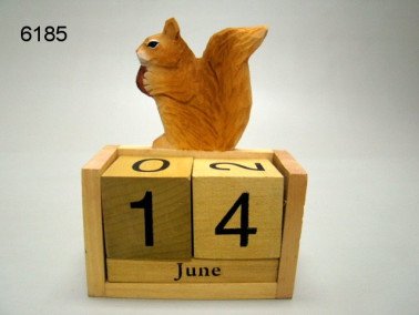 Eekhoorn kalender hout