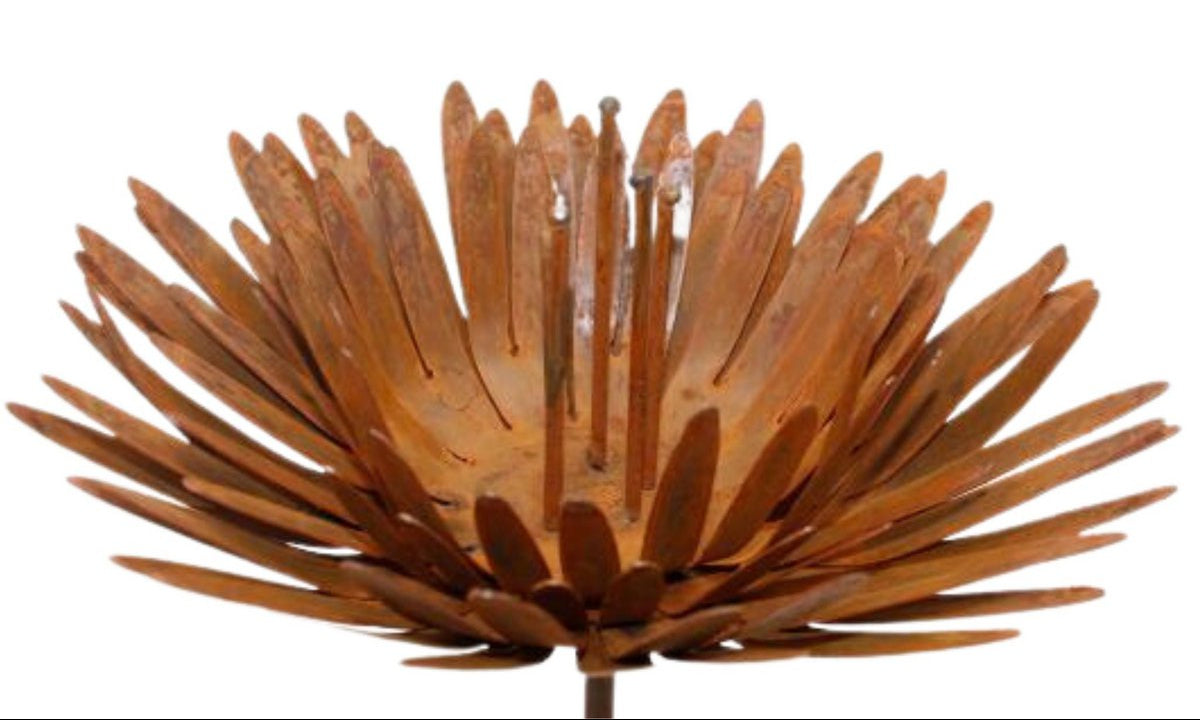 Chrysant van roestpatina op stang, 85 cm