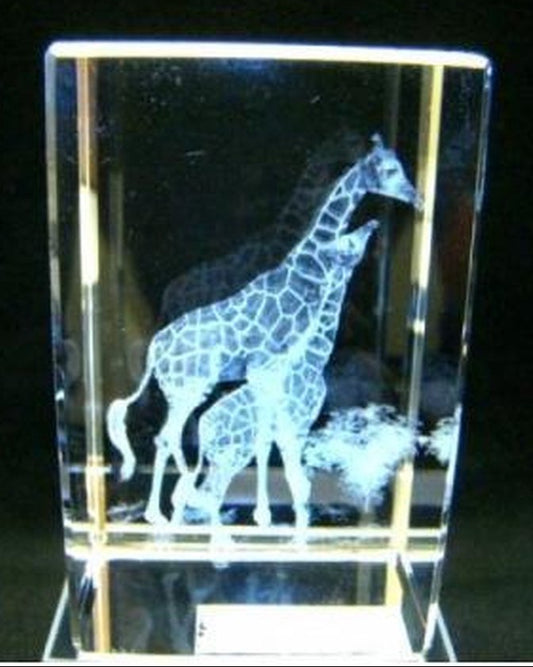 Giraffe met jong glasgravure 3D, 8 x 5 cm
