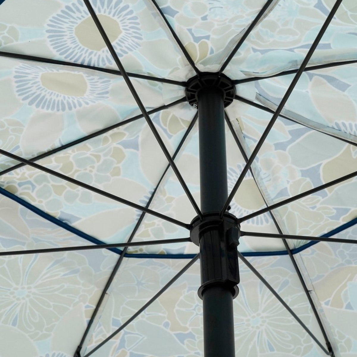 Blauwe parasol met bloemenprint en franjes Ø220 cm