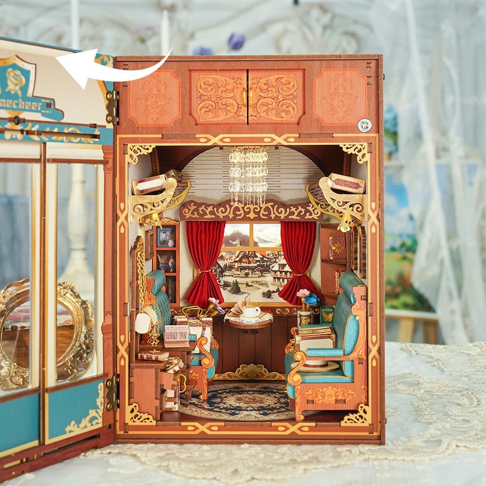 European Travels book nook, 15,8 × 22,4 × 22,5 cm